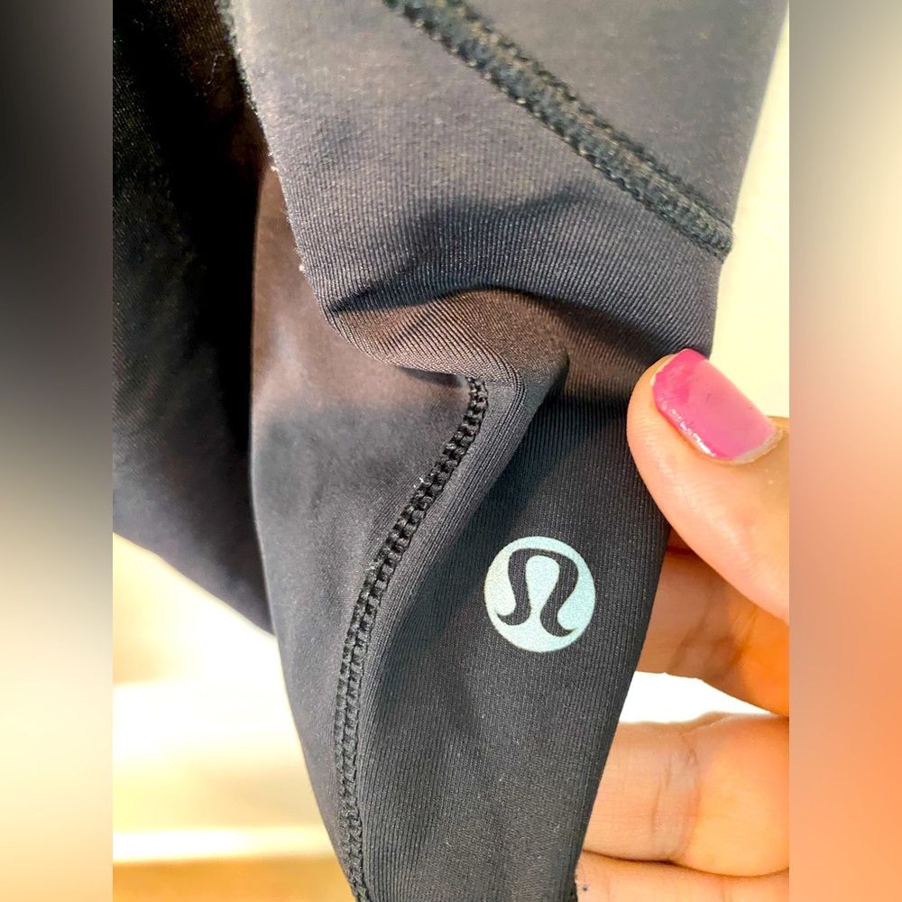 Lululemon Black RUN A Marathon Crop Size 6 - Picture 2 of 4